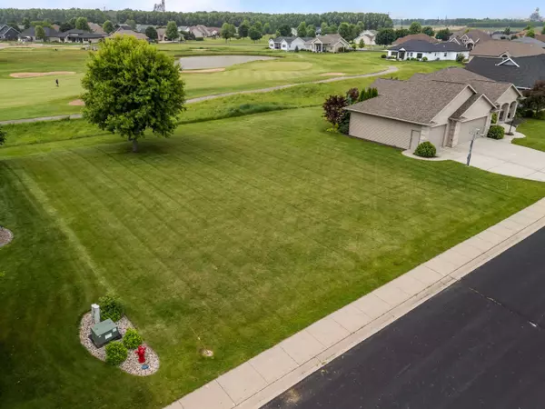 Wrightstown, WI 54180,563 ROYAL ST PATS DR