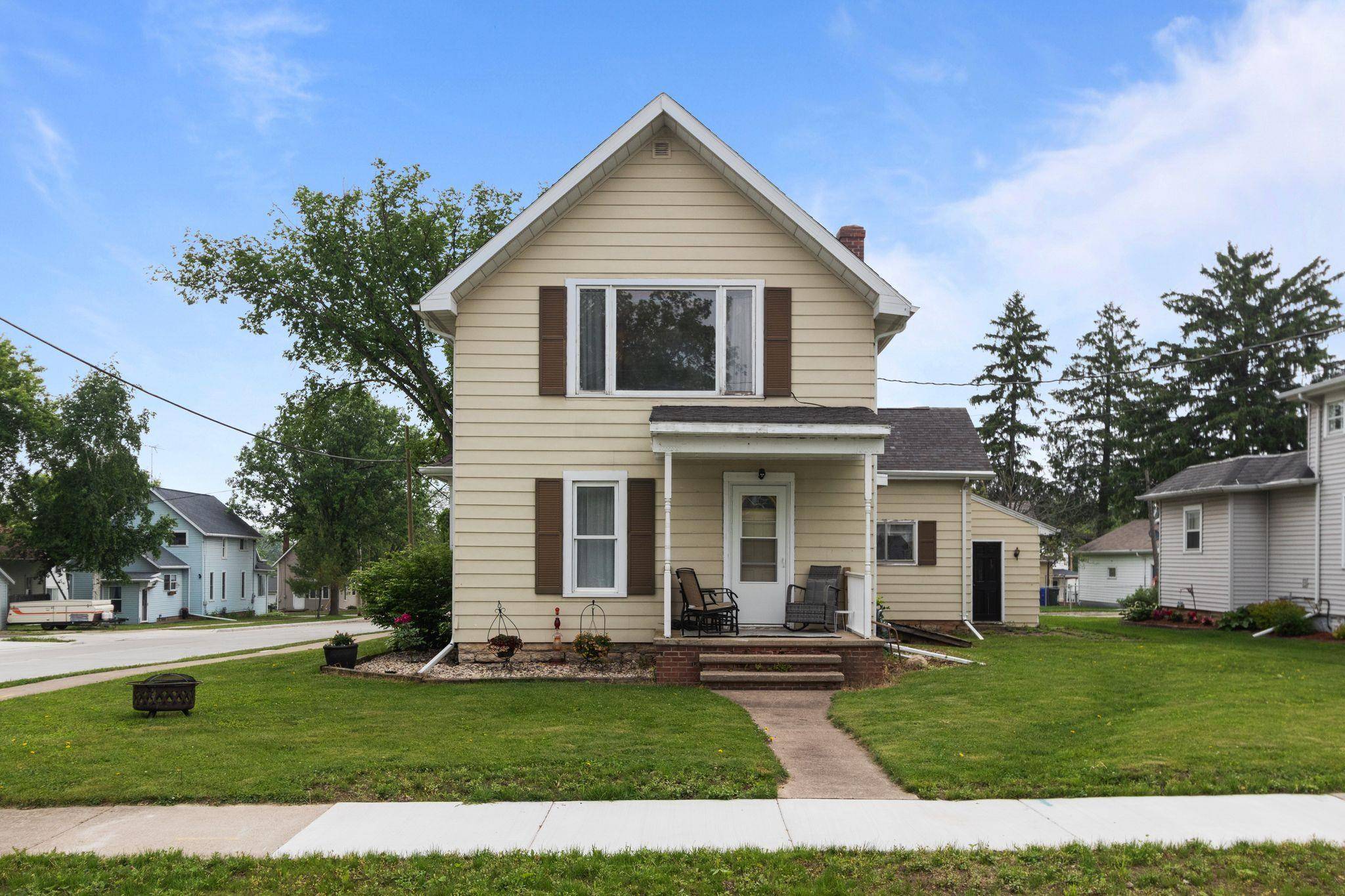 814 QUINNEY AVE, Kaukauna, WI 54130