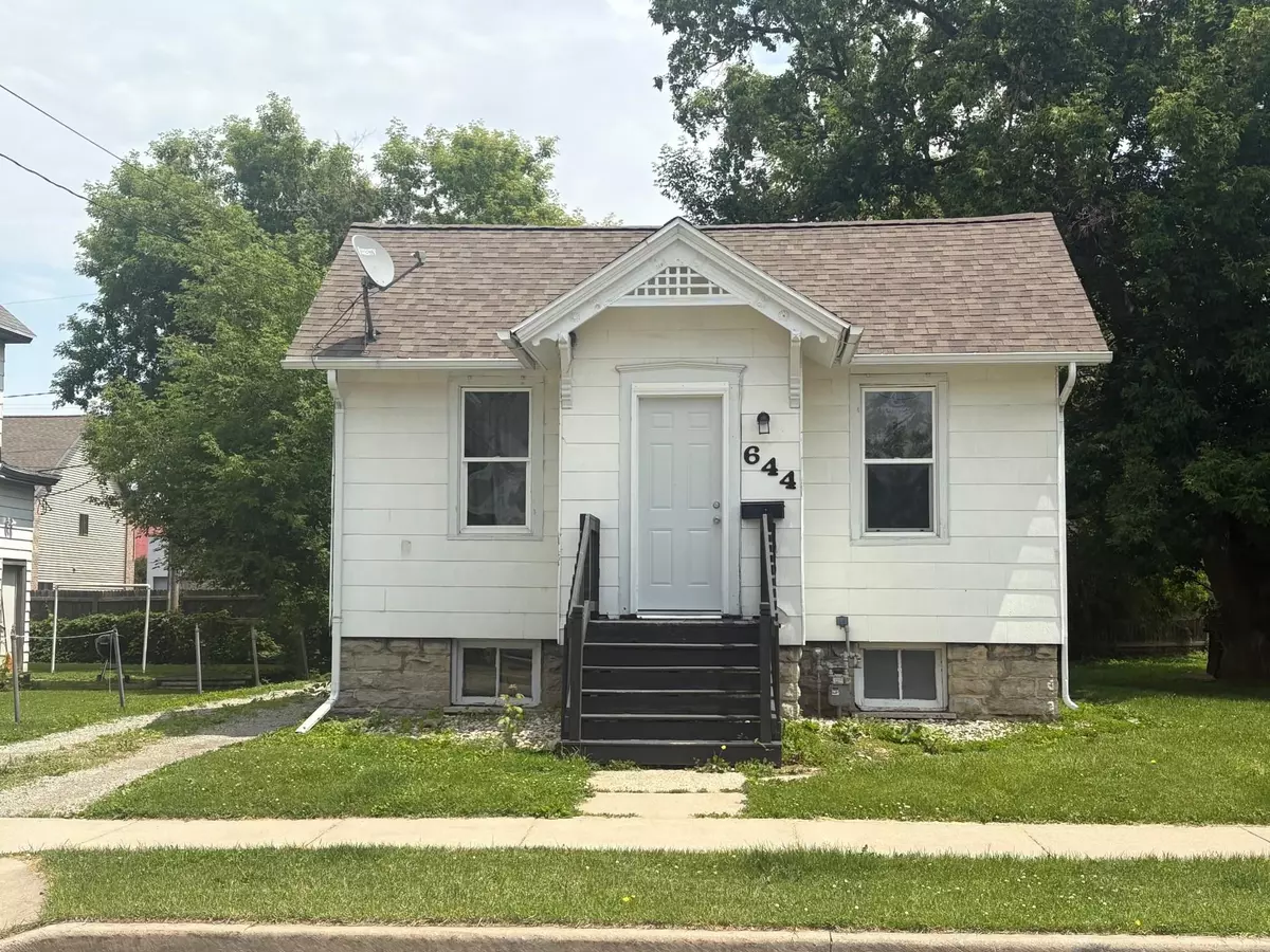 Oshkosh, WI 54901-4455,644 CENTRAL ST