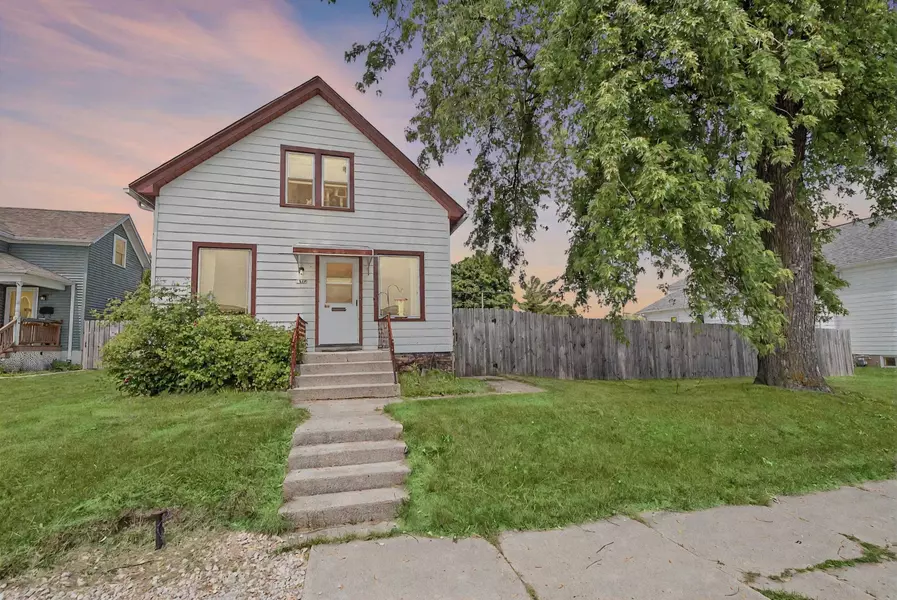 1818 UNION AVE, Sheboygan, WI 53081