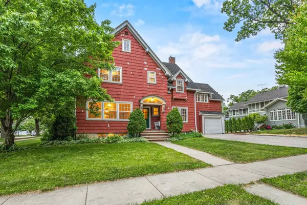 928 EMILIE ST, Green Bay, WI 54301