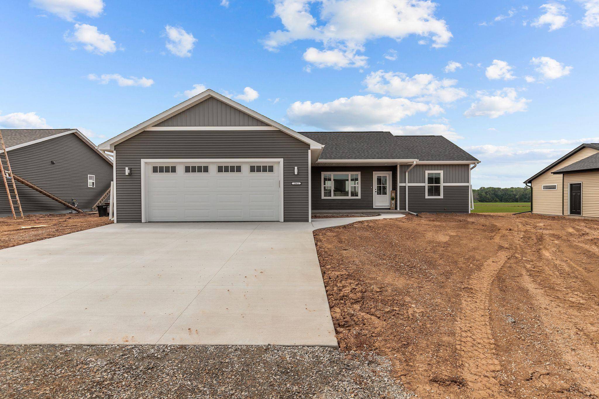 2061 WHITE DOVE LN, Kaukauna, WI 54130