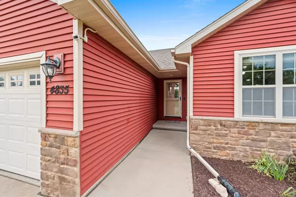 Hobart, WI 54155,4835 ISABELLA CIR