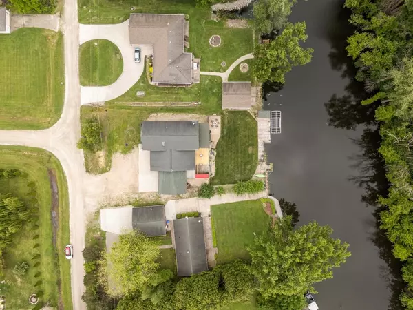 Oshkosh, WI 54902-9106,6764 LEE HARBOR LN