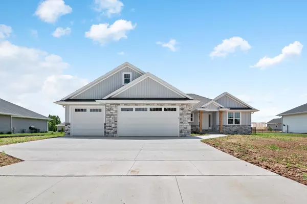 De Pere, WI 54115-2345,1351 HIGHLAND RIDGE DR