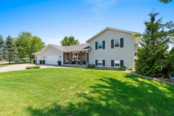 New Franken, WI 54229-9624,4814 PLACID WAY