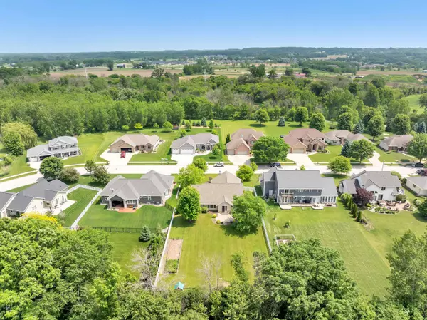 De Pere, WI 54115,665 BLACK EARTH DR