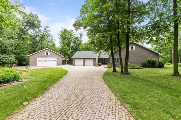New London, WI 54961,N2124 FOX RIDGE LN