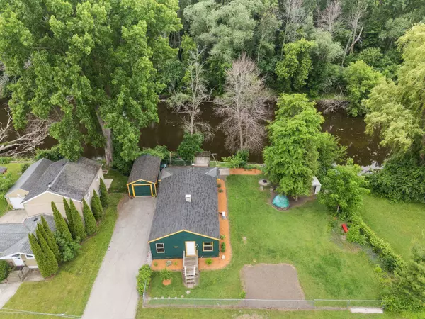 Green Bay, WI 54303,1251 VALLEY LN