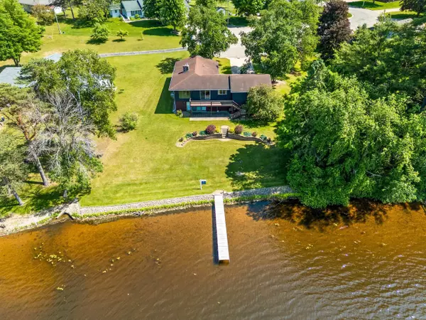 Clintonville, WI 54929-9703,237 PARK LN