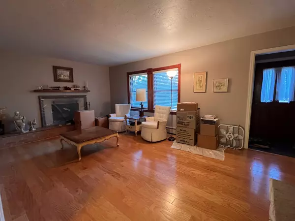 Neenah, WI 54945,926 CONGRESS ST