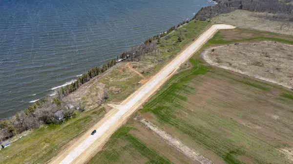 Sturgeon Bay, WI 54235,DEBROUX CT #17