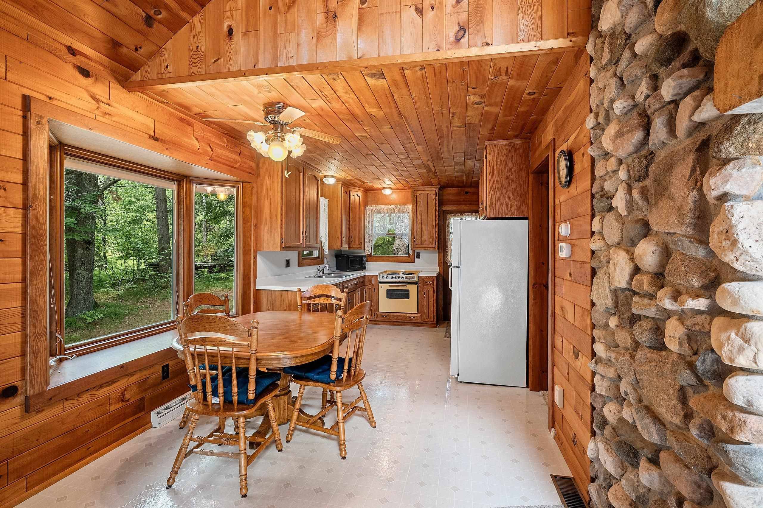 Amberg, WI 54102,W10436 PARK LN