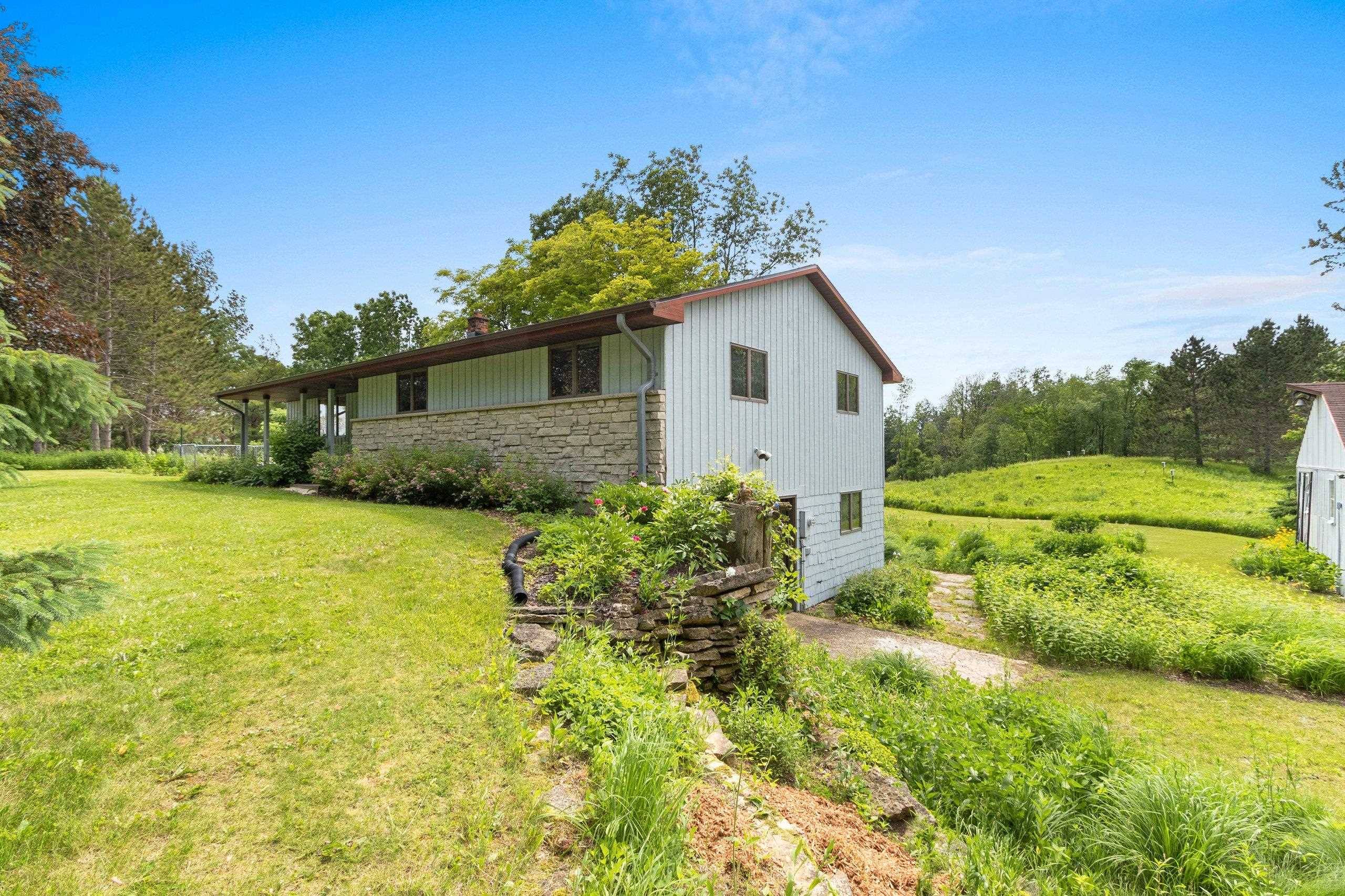 13331 PARIZEK DR, Denmark, WI 54208-9416