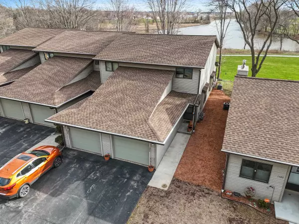1584 AMY ST, Green Bay, WI 54302-2488
