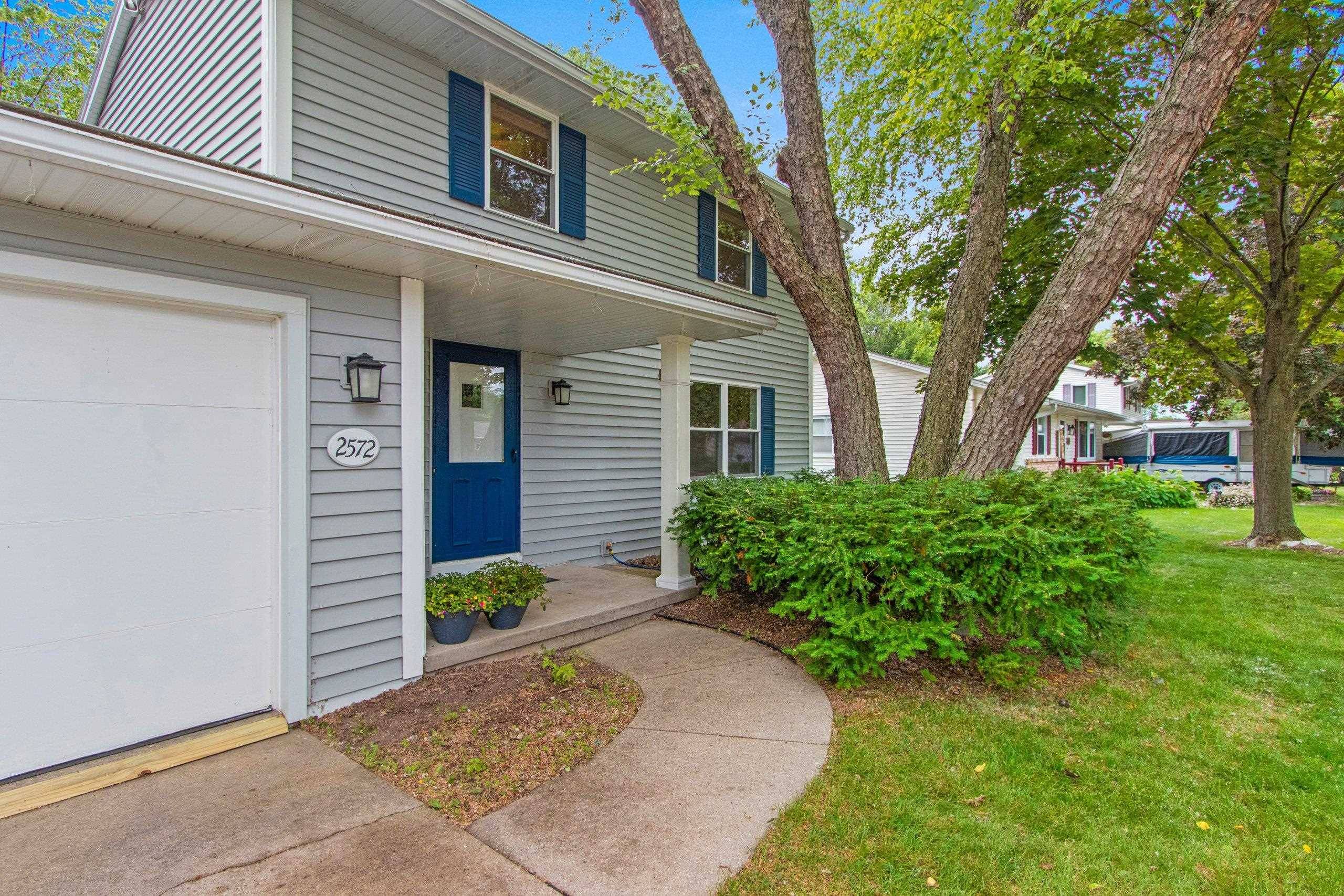 Green Bay, WI 54311-5513,2572 VAN BEEK RD