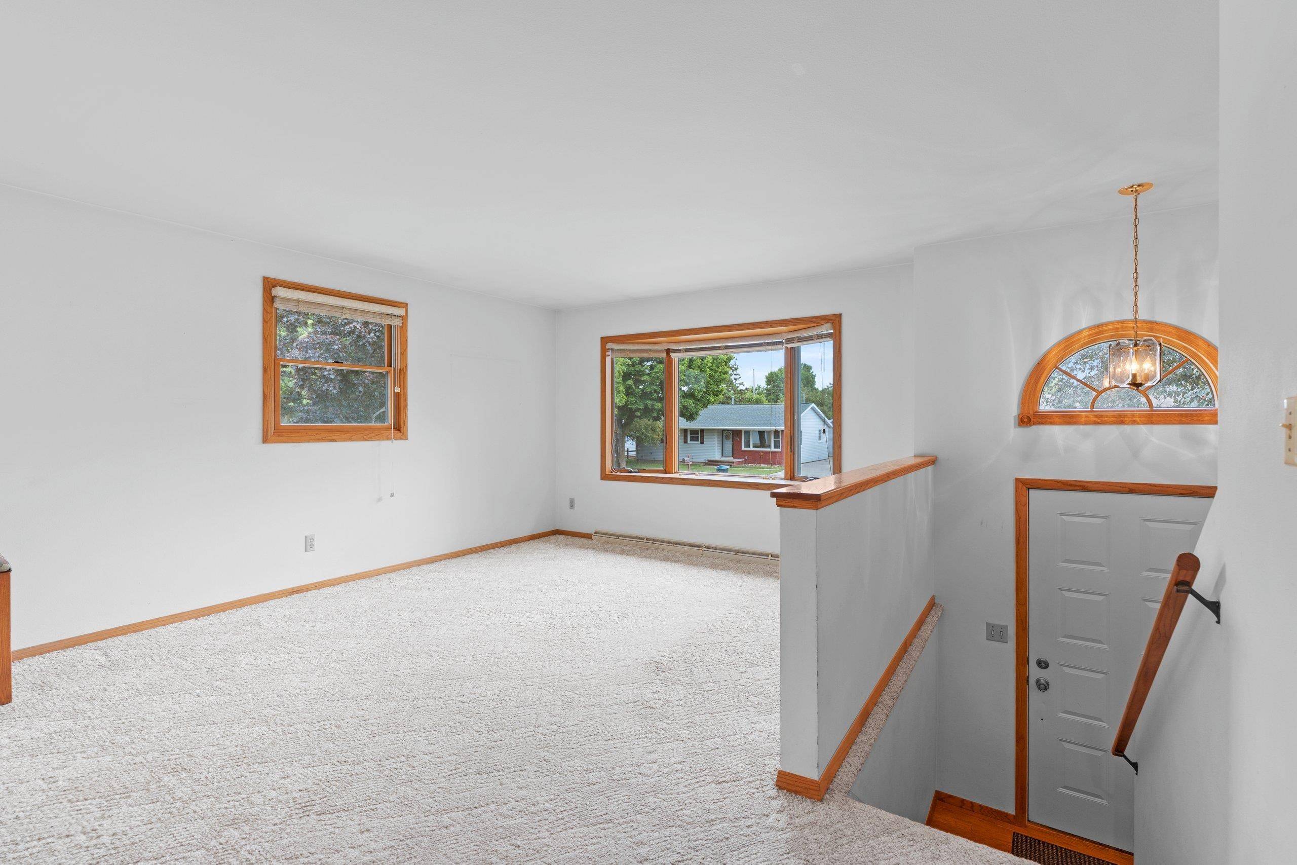 Combined Locks, WI 54113,510 JEFFREY ST