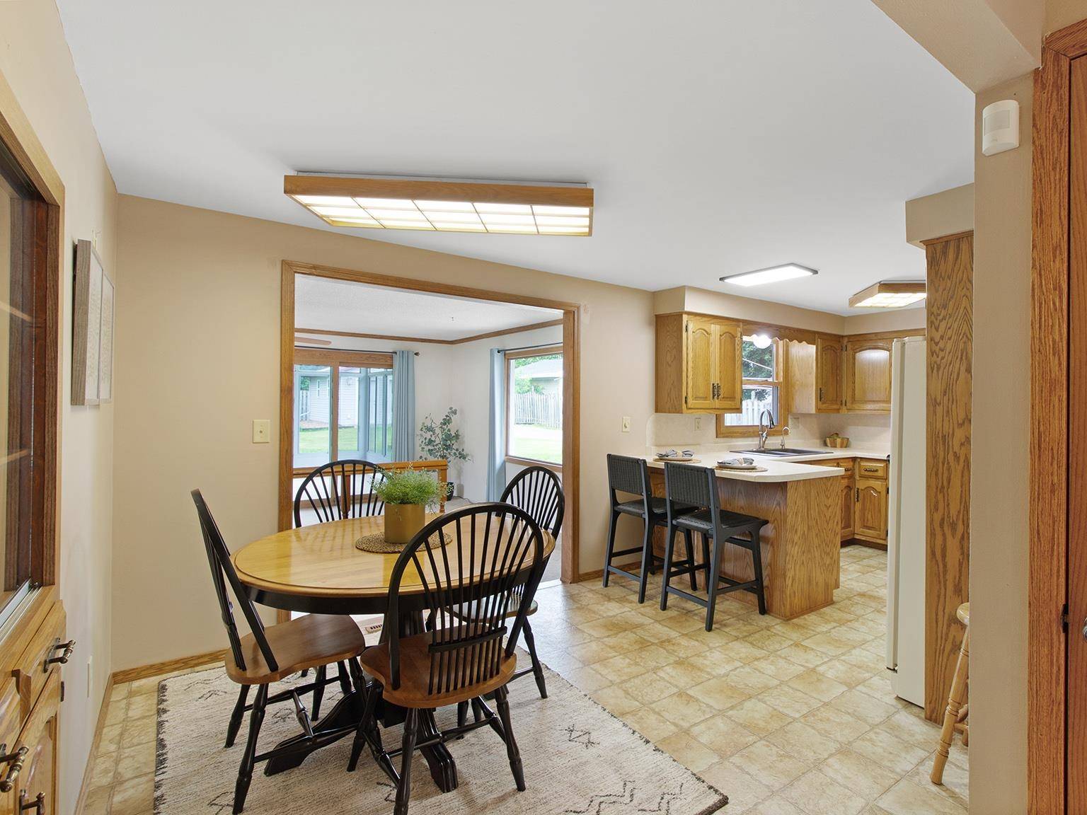 Green Bay, WI 54304,2210 PATTY LN