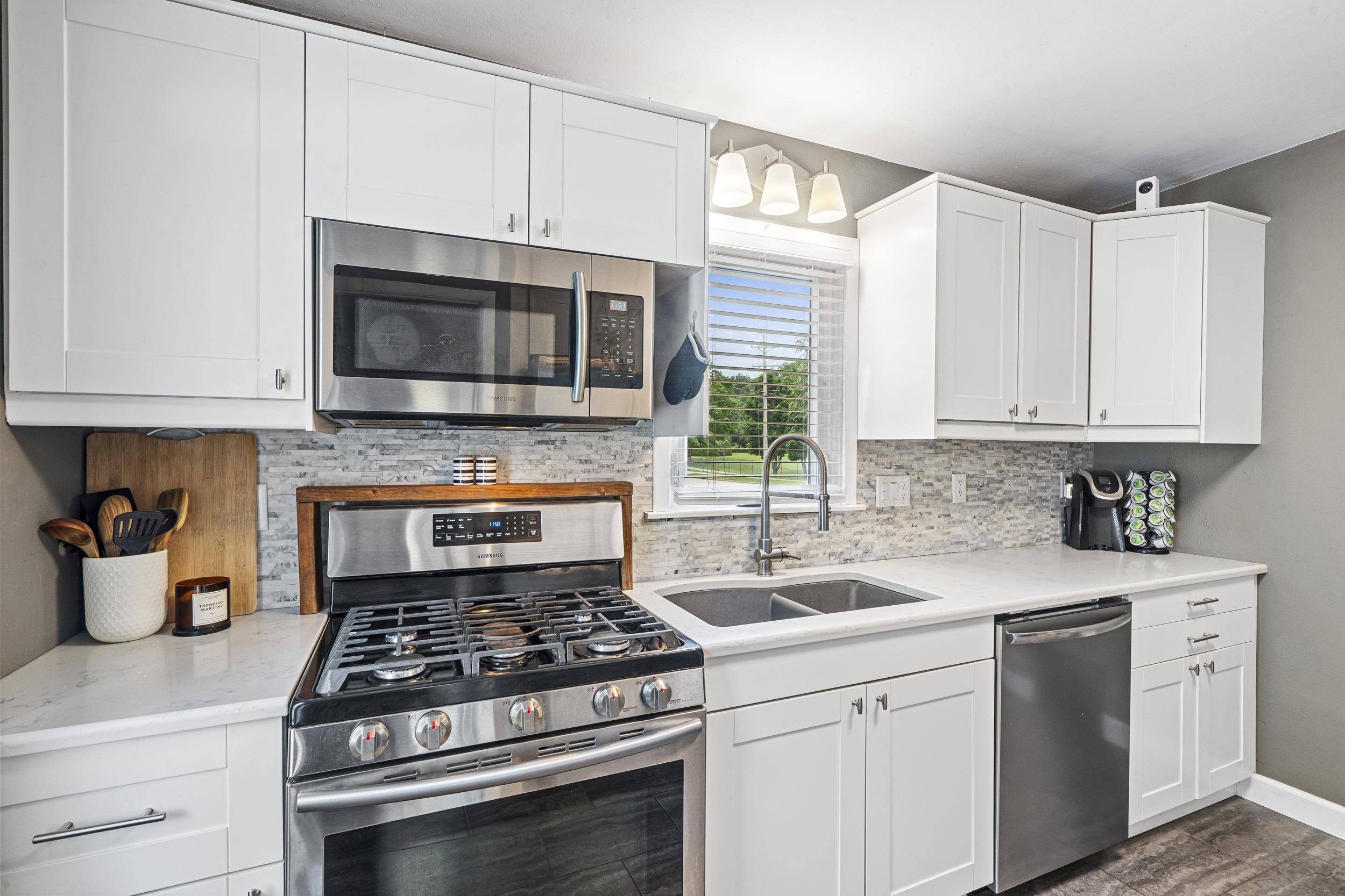 Appleton, WI 54915,1716 S KERNAN AVE
