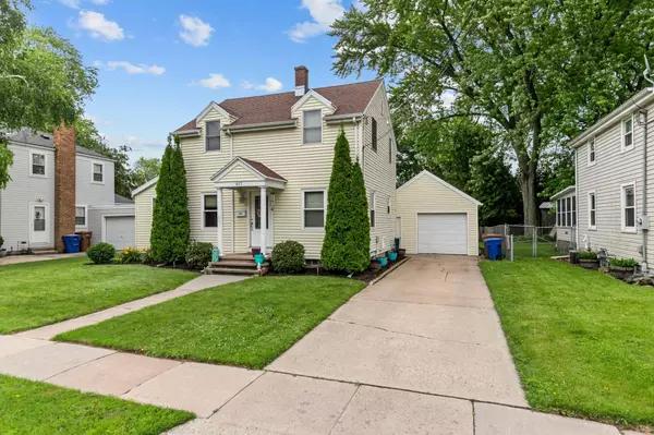 Menasha, WI 54952,617 LONDON ST