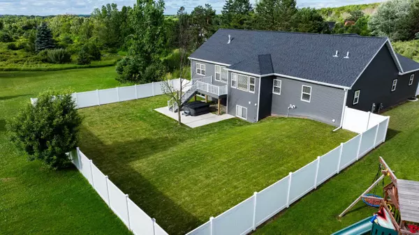 De Pere, WI 54115-9219,1871 DALLAS LN