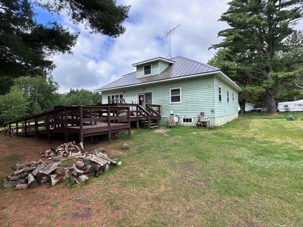8501 RIVER RD, Suring, WI 54174-8515