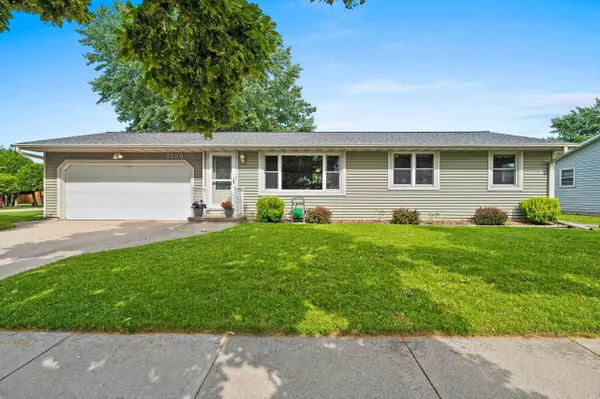 1233 S ERIE ST, De Pere, WI 54115-3168