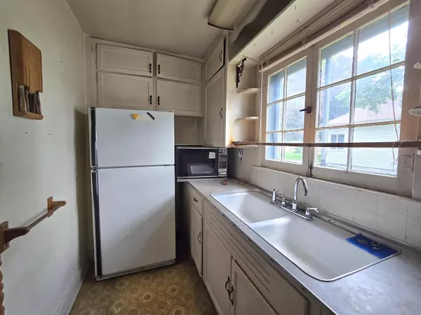 Hancock, WI 54943,305 E NORTH LAKE ST