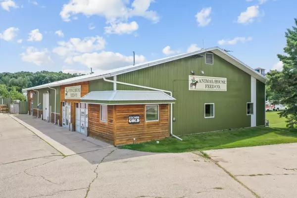 1129 W FOND DU LAC ST, Ripon, WI 54971-9287
