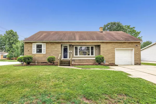 1135 BIEMERET ST, Green Bay, WI 54304