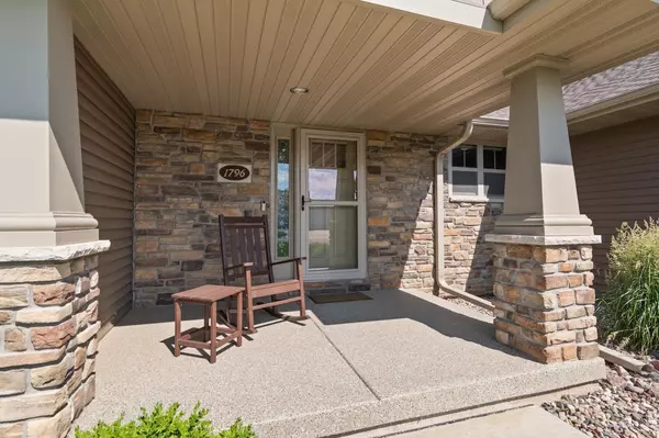 De Pere, WI 54115,1796 APPLEWOOD DR