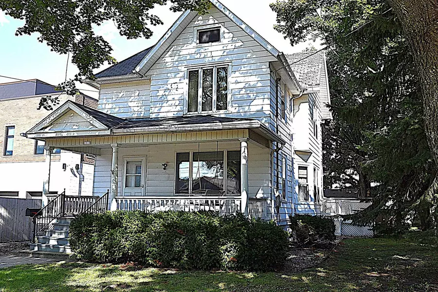 1310 JACKSON ST, Oshkosh, WI 54901-2939