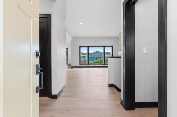 Francis Creek, WI 54220,214 ABBY LN