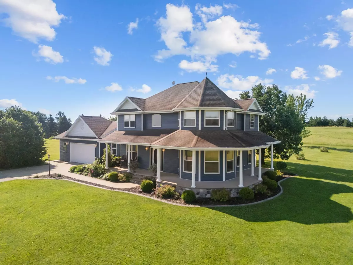 Larsen, WI 54947-9561,6067 HILLCREST RD