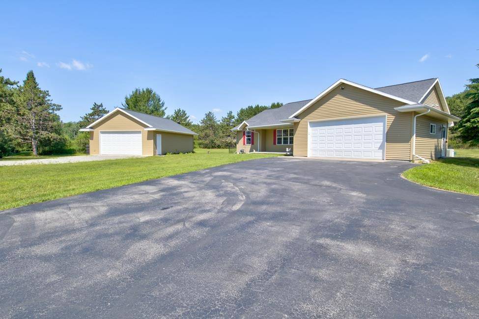Marinette, WI 54143,N2541 DEER PATH DR