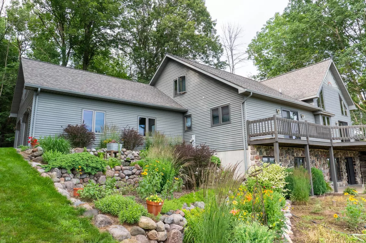 Shiocton, WI 54170,W8775 BIRCH RD