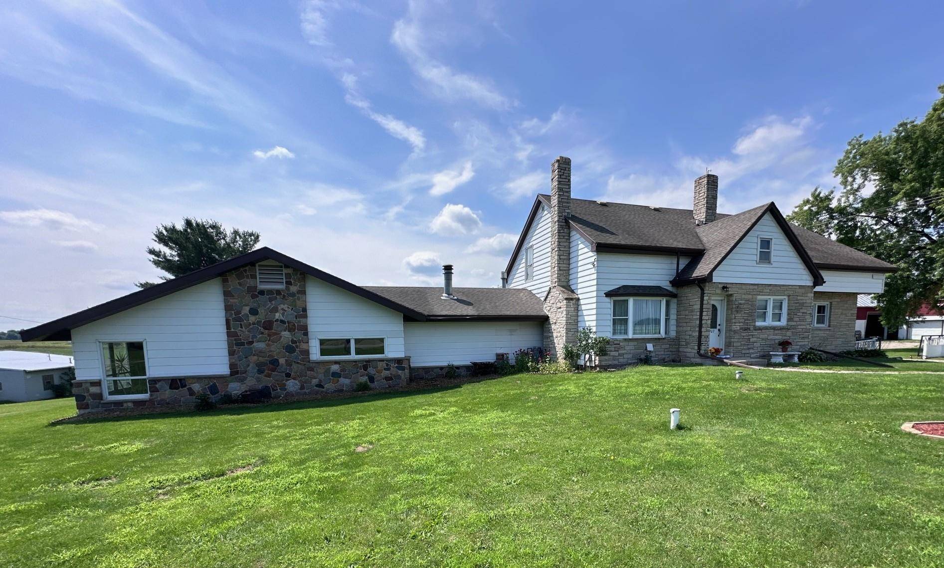 1207 KUSSMAN RD, Marion, WI 54950-9185