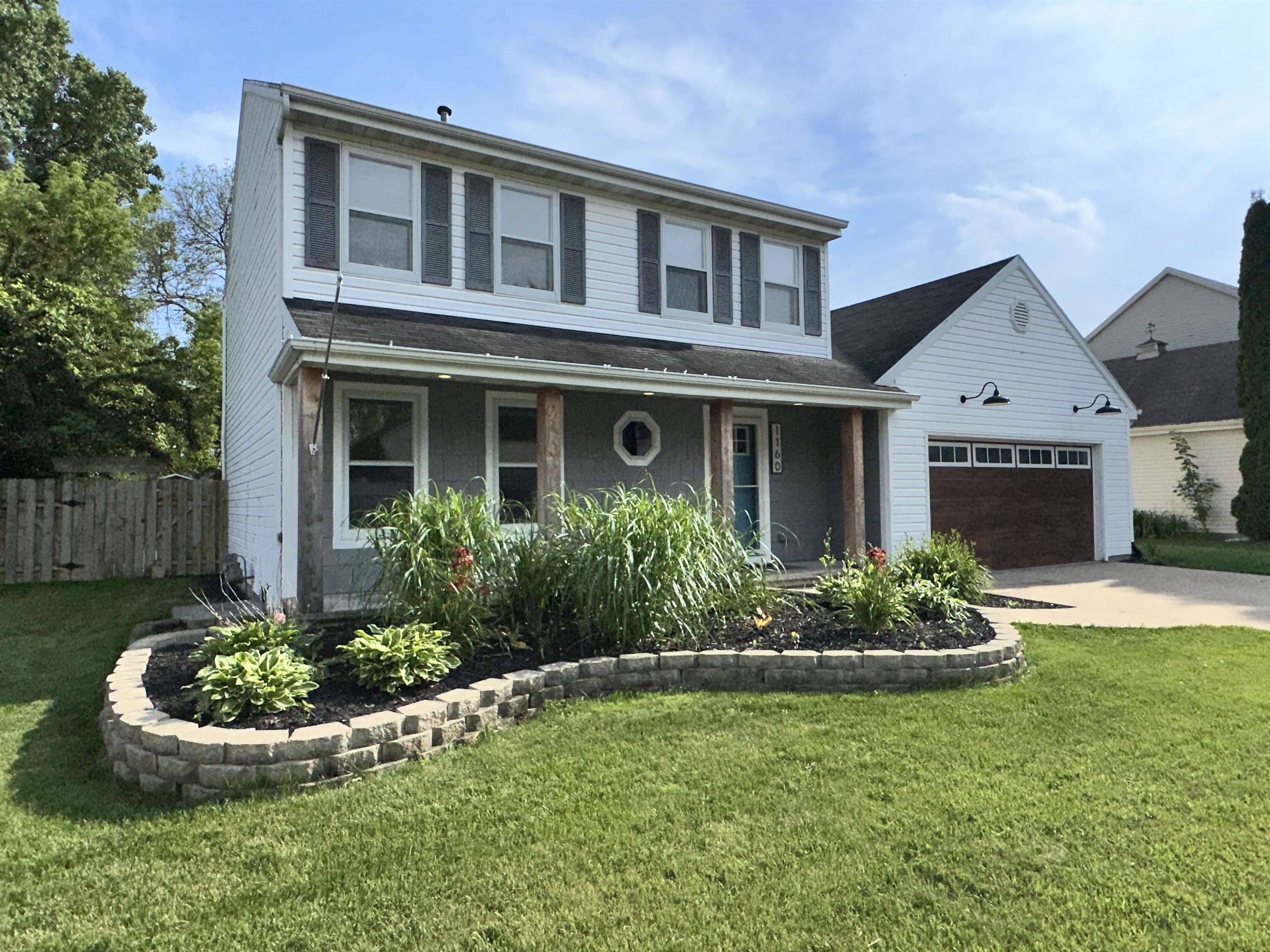 1160 WESTWIND DR, Neenah, WI 54956