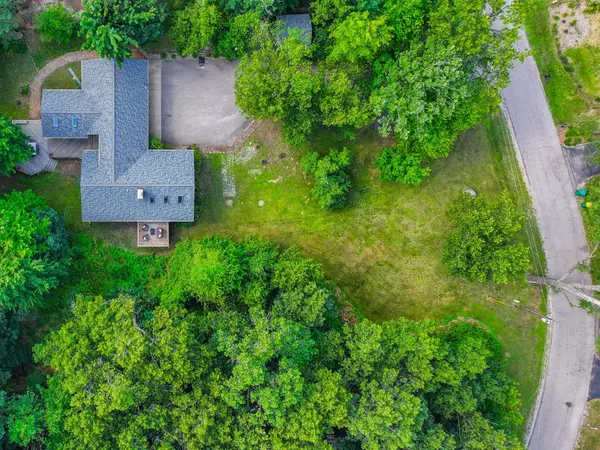 Waupaca, WI 54981,N1431 W STRATTON RD