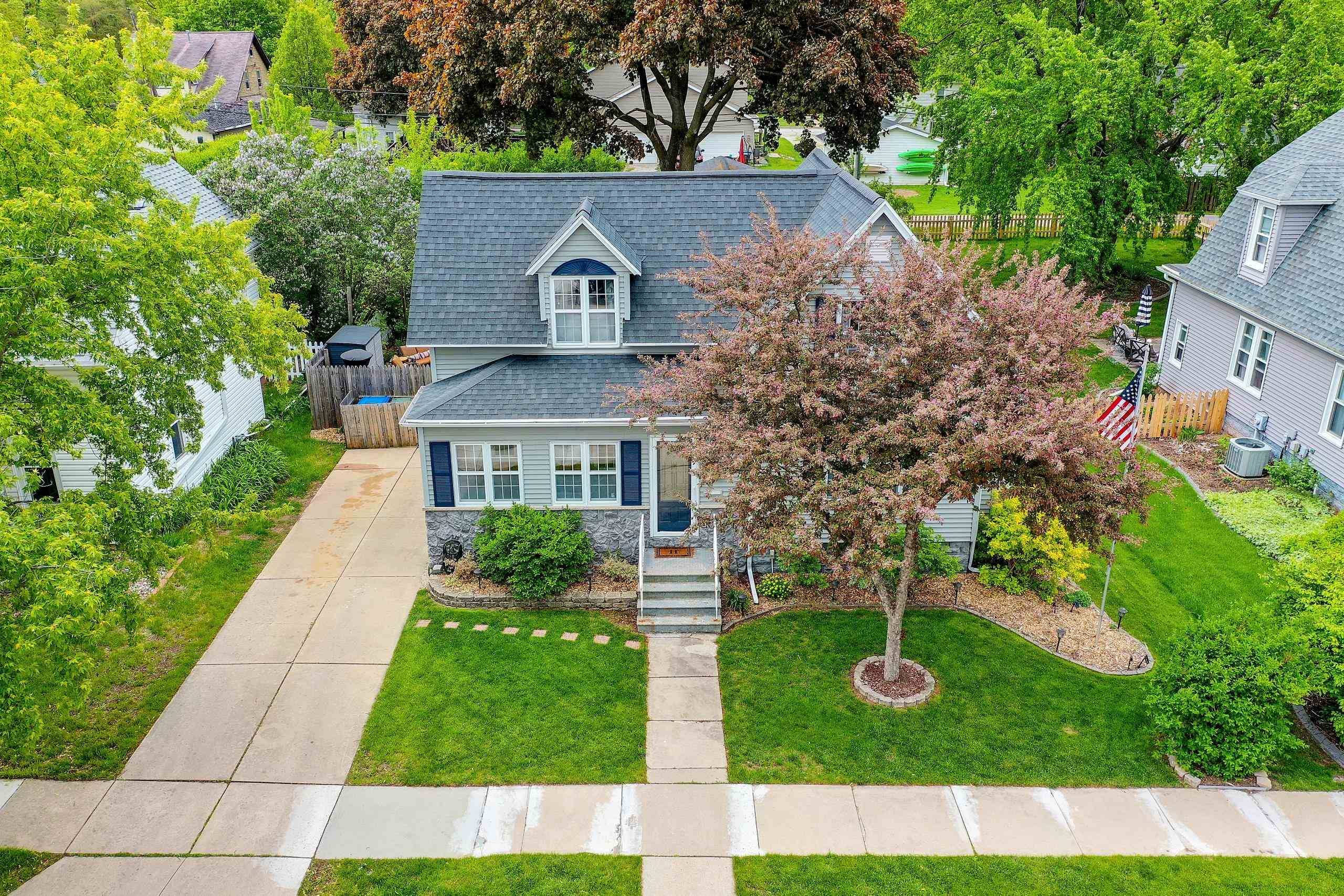 De Pere, WI 54115,633 S MICHIGAN ST