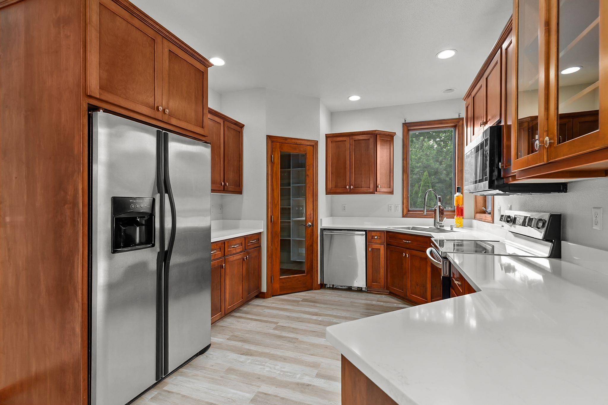 Neenah, WI 54956-4984,231 BOSWORTH LN