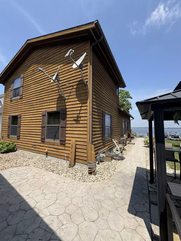 Winneconne, WI 54986,7084 KROHN RD