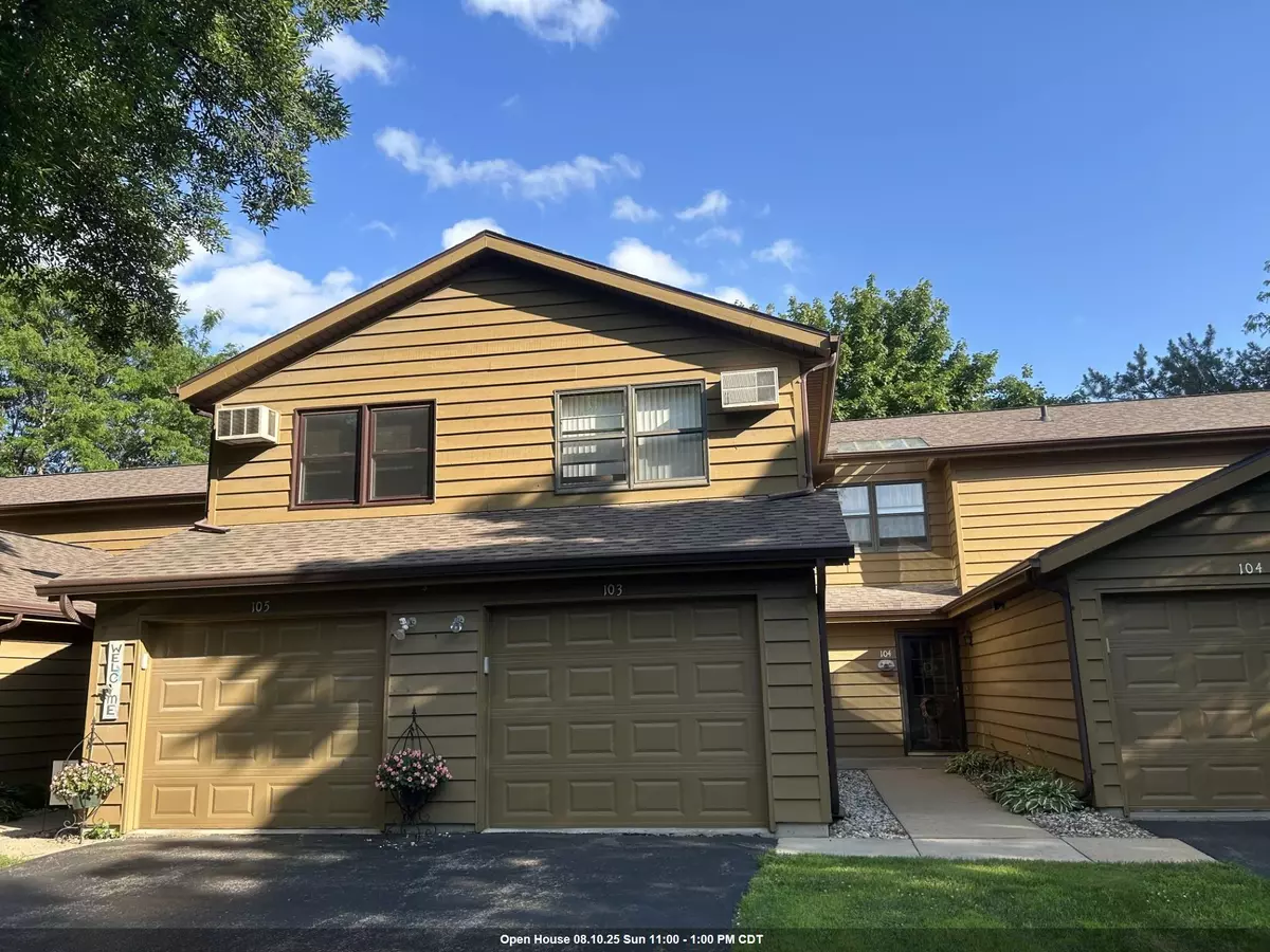 Neenah, WI 54956,1140 MANOR DR #103