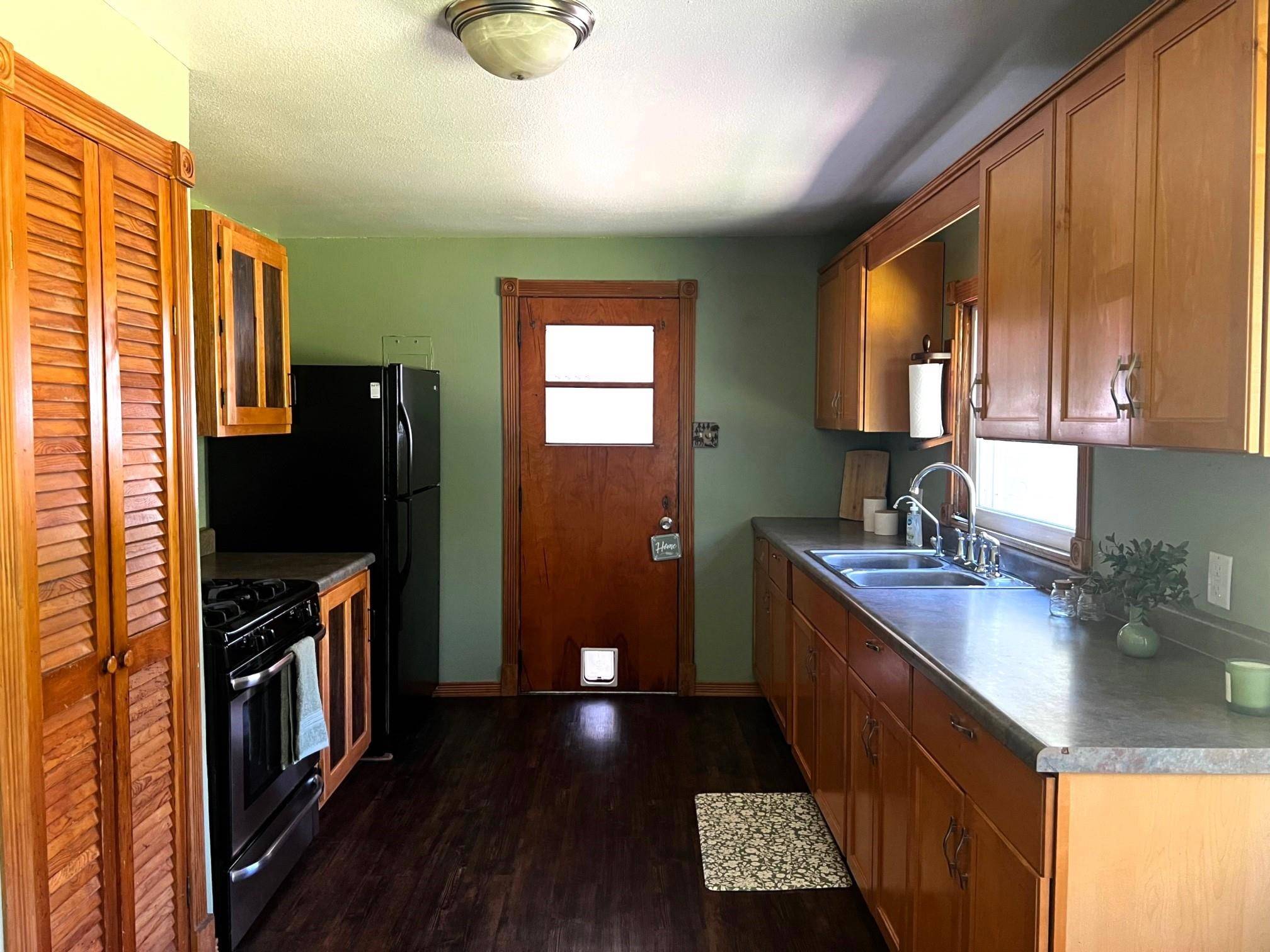 Menominee, MI 49858,N2575 M35 HWY