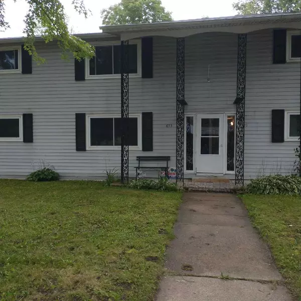 Seymour, WI 54165,673 W FACTORY ST