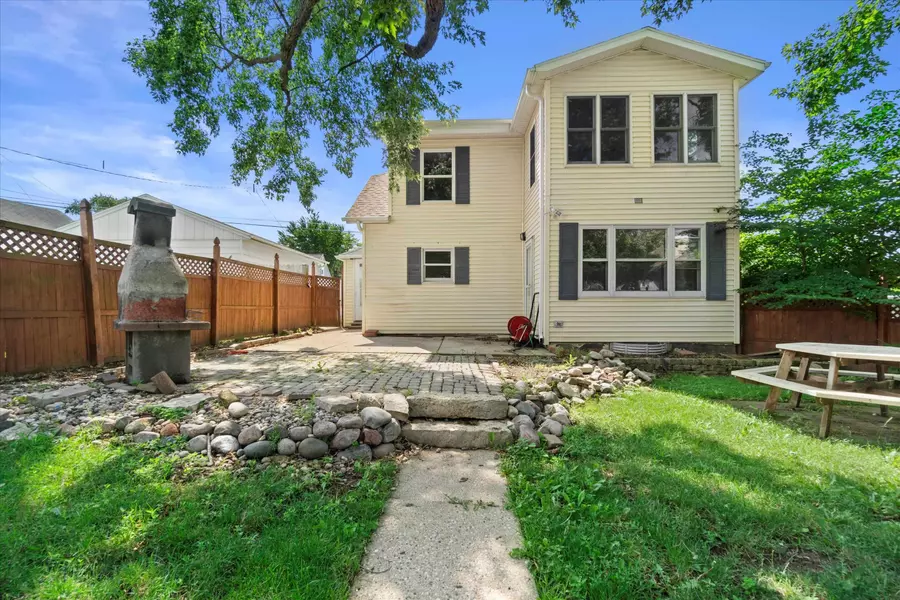 2929 S 48TH ST, Milwaukee, WI 53219