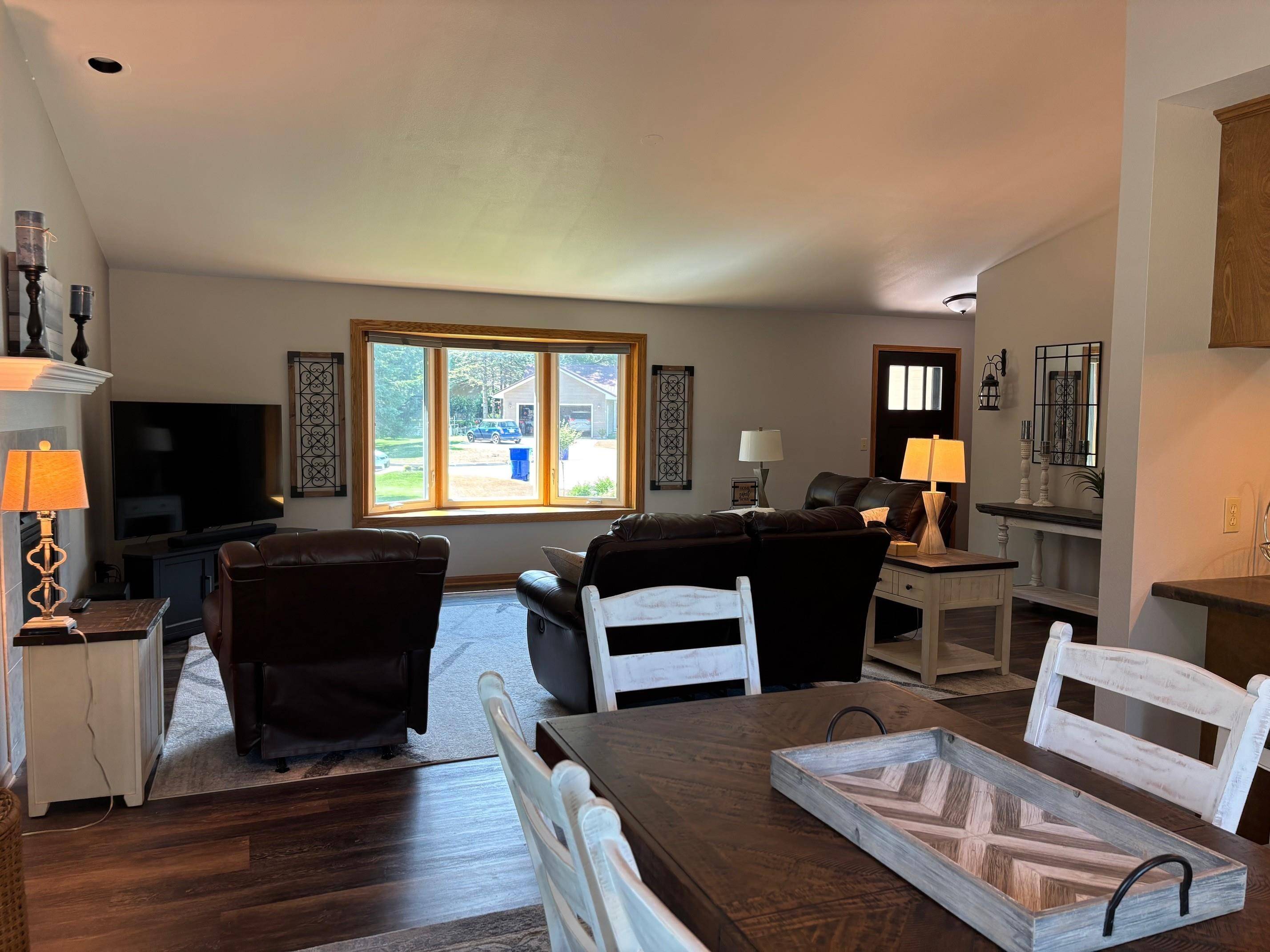 Appleton, WI 54915-2376,1 ROCKY CT