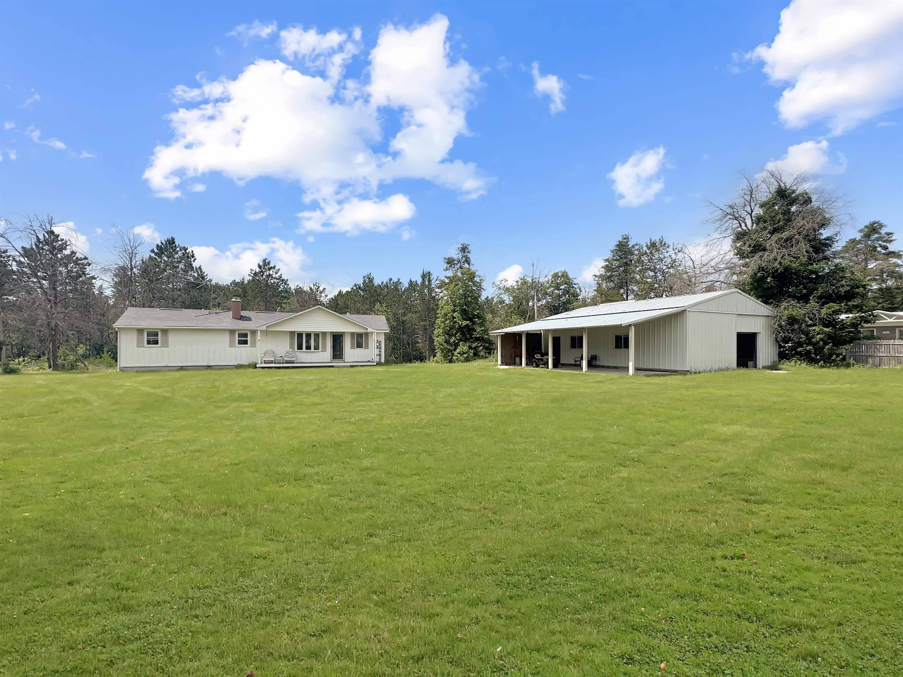 N7285 COUNTY RD W, Crivitz, WI 54114