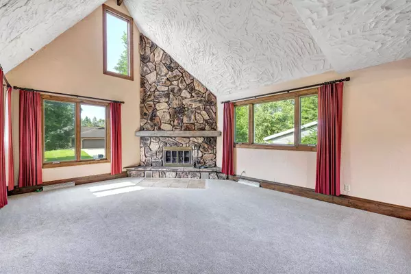 Green Bay, WI 54313-5028,3094 OPEN GATE TRL