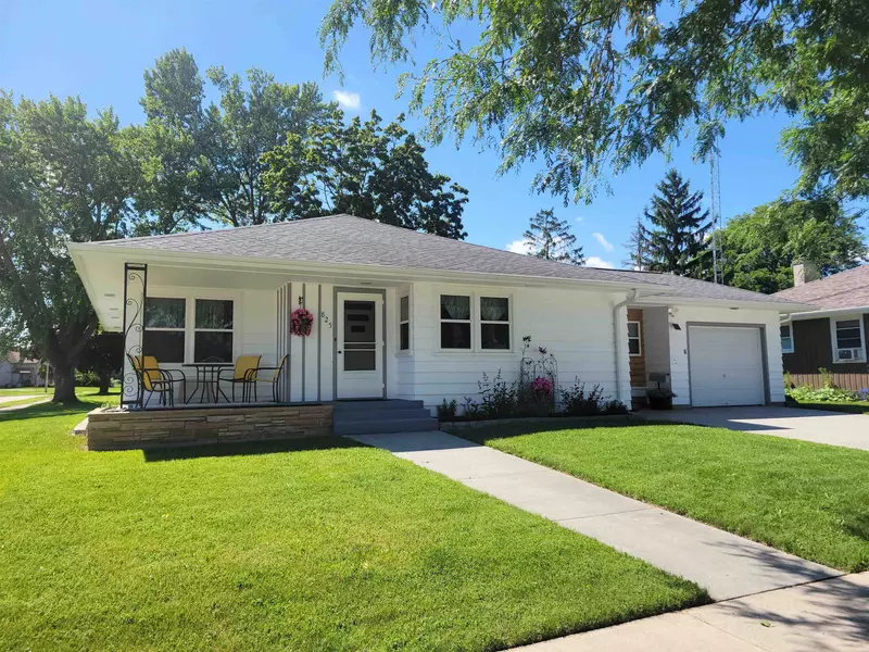 825 BECHAUD AVE, North Fond Du Lac, WI 54937